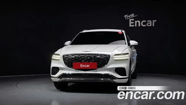 Genesis GV70 2.5T Бензин AWD — Фото автомобиля 3
