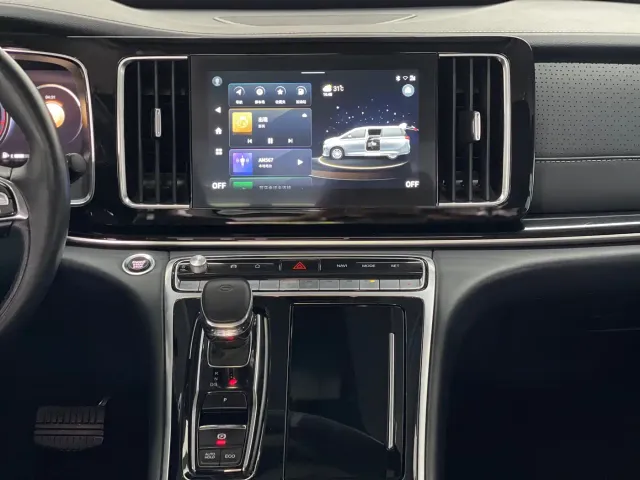 GAC Trumpchi M8 — Фото автомобиля 19