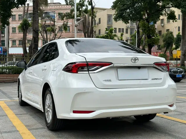 Toyota Corolla — Фото автомобиля 7