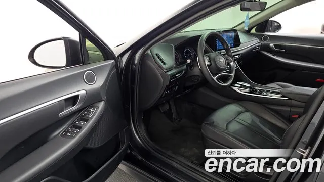 Hyundai Sonata Sonata (DN8) 2.0 LPG(Для проката) — Фото автомобиля 10