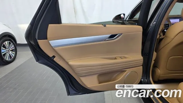 Genesis G80 RG3 — Фото автомобиля 14