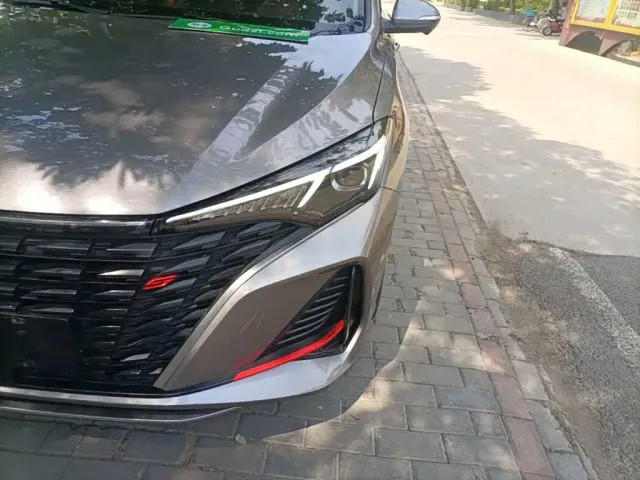 Changan Eado — Фото автомобиля 23