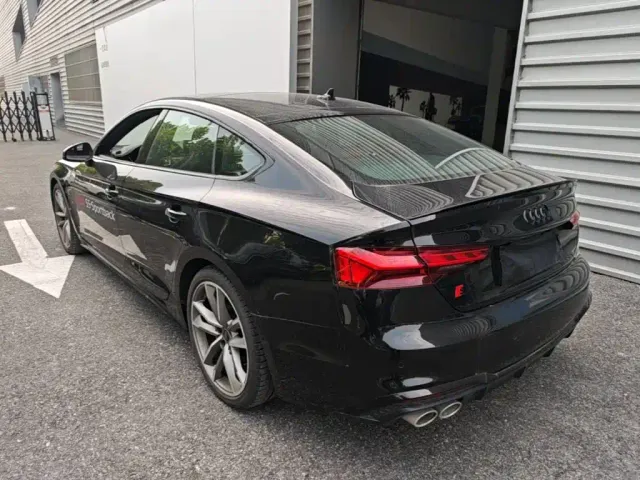 Audi S5 — Фото автомобиля 4
