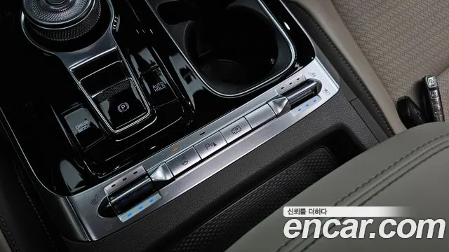 Kia Canival Carnival 4 поколение Бензин 7 мест Signature — Фото автомобиля 21