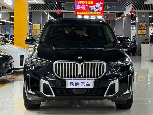 BMW X5 — Фото автомобиля 2