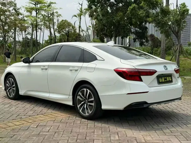 Honda Inspire — Фото автомобиля 7