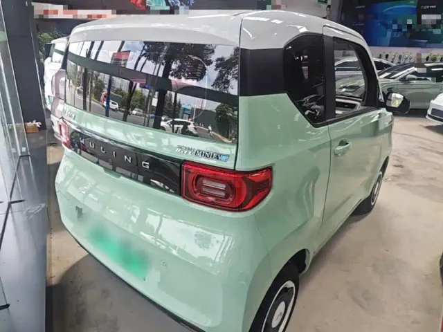 Wuling Hongguang Mini EV — Фото автомобиля 6