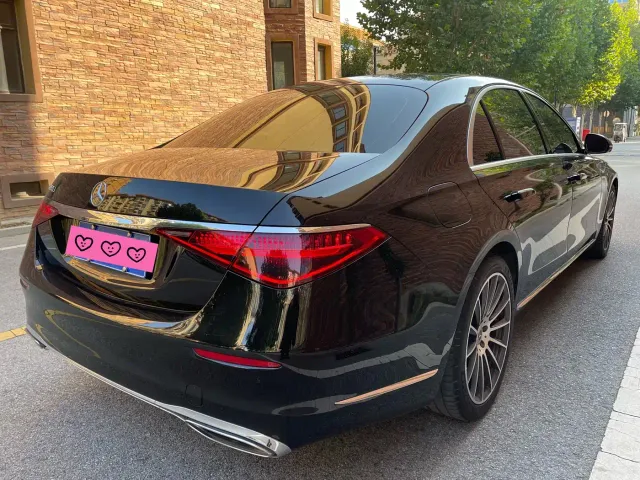 Mercedes-Benz S-Class — Фото автомобиля 3