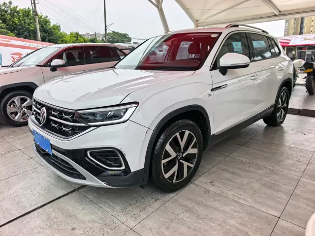 Фотография автомобиля — Volkswagen Tayron