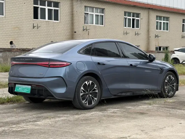 BYD Seal 2022 550km Standard Range RWD Premium — Фото автомобиля 4