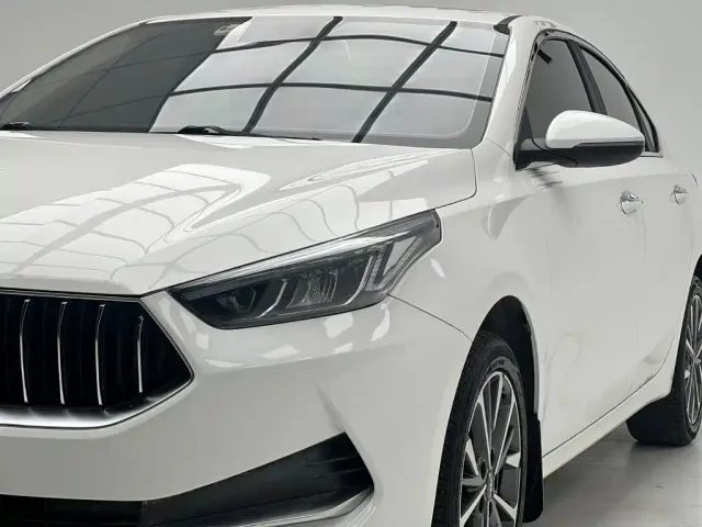 Kia K3 — Фото автомобиля 4