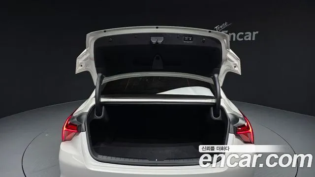 Kia K8 2.5 Бензин 2WD — Фото автомобиля 20
