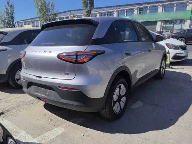 Geely Starry Wish — Фото автомобиля 6
