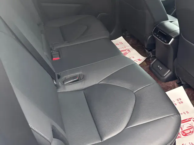 Toyota Highlander — Фото автомобиля 6