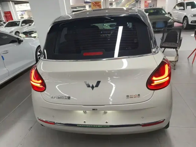 Wuling Bingo — Фото автомобиля 5