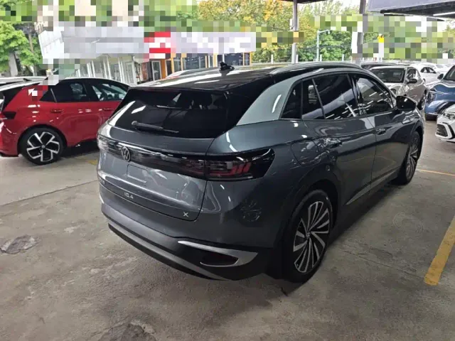 Volkswagen ID.4 X — Фото автомобиля 4