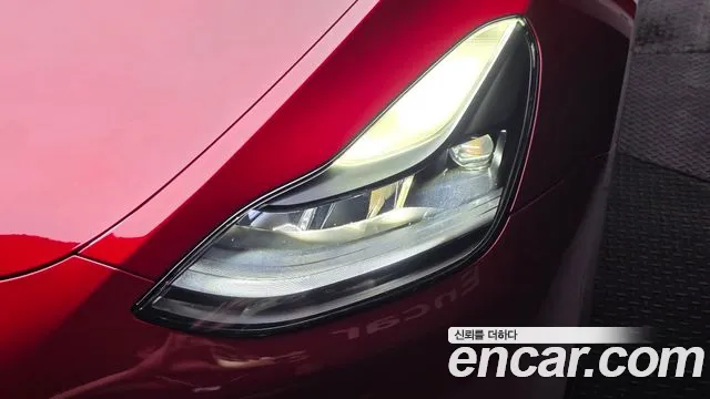 Tesla Model Y — Фото автомобиля 7