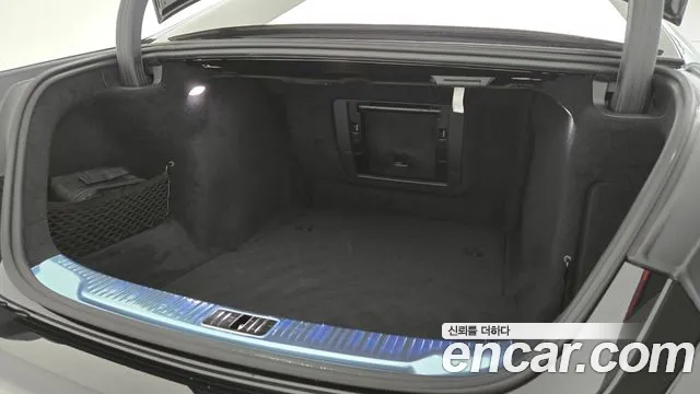 Mercedes-Benz S-Class — Фото автомобиля 11