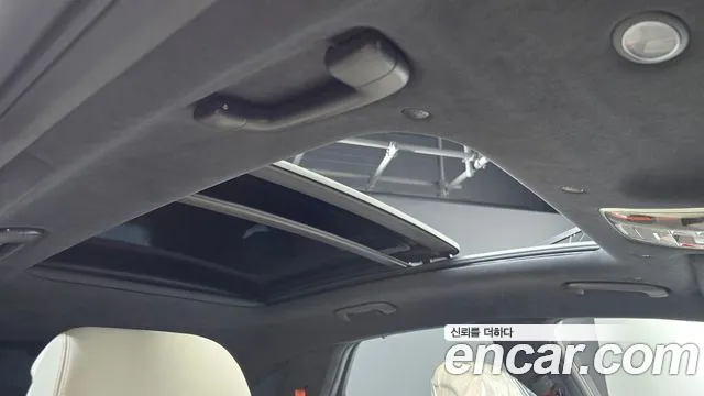Genesis GV70 — Фото автомобиля 22