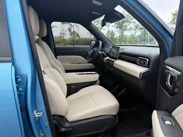 Baojun Yep Plus — Фото автомобиля 11