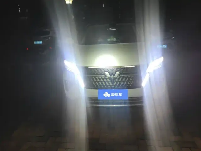 Wuling Asta — Фото автомобиля 2