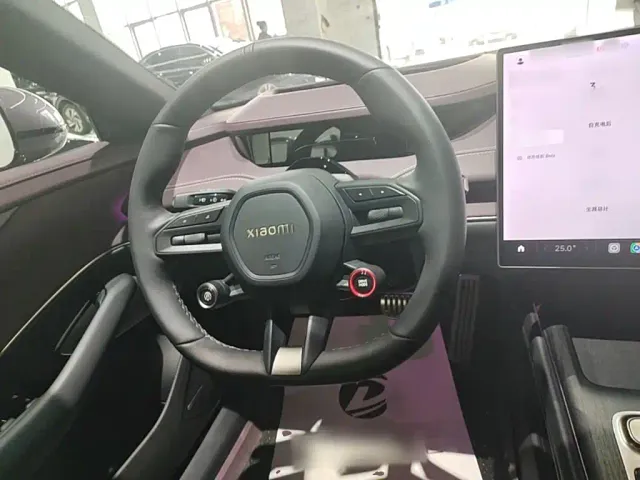 Xiaomi SU7 — Фото автомобиля 10