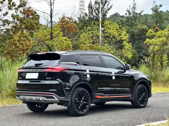 Geely Boyue — Фото автомобиля 4