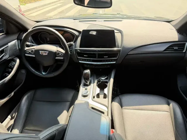 Cadillac CT5 — Фото автомобиля 6