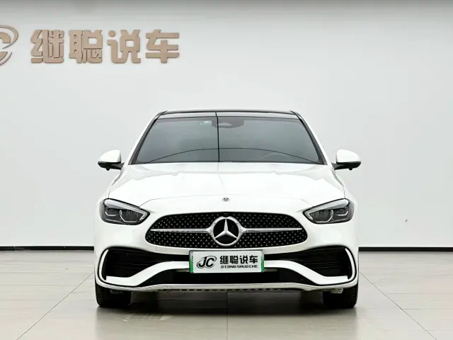 Mercedes-Benz C-Class — Фото автомобиля 3