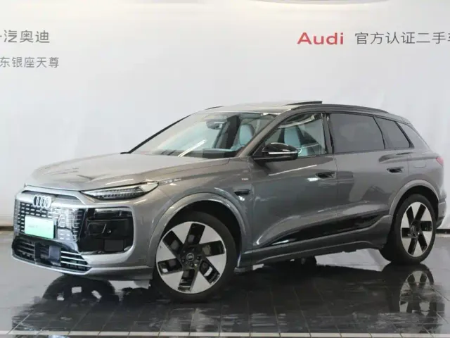 Фотография автомобиля — Audi Q6L e-tron