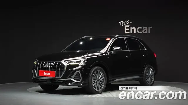 Фотография автомобиля — Audi Q3 F3
