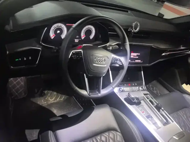 Audi A6L — Фото автомобиля 12
