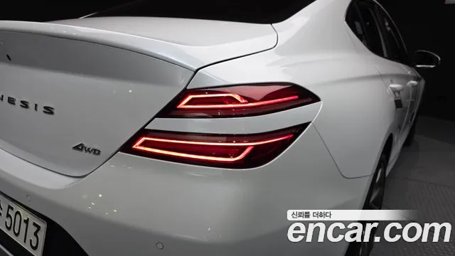Genesis G70 New — Фото автомобиля 8