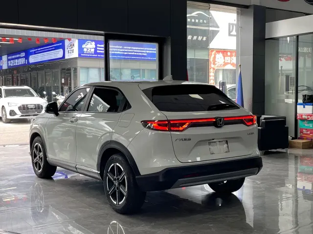 Honda Vezel — Фото автомобиля 14