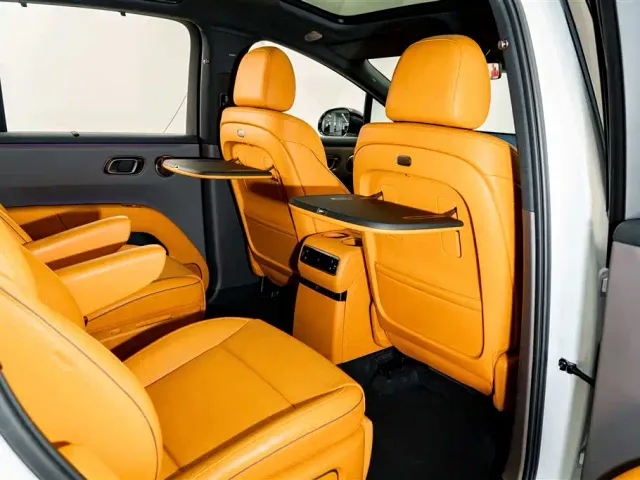 Li Auto Li i8 2025 Standard Edition — Фото автомобиля 23