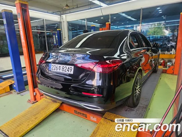 Mercedes-Benz C-Class — Фото автомобиля 4