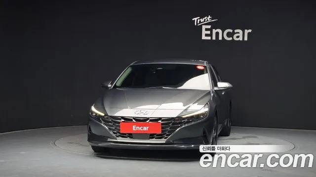 Hyundai AVANTE Avante (CN7) — Фото автомобиля 3