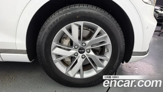 Genesis GV70 — Фото автомобиля 5