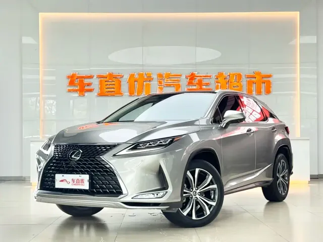 Фотография автомобиля — Lexus RX