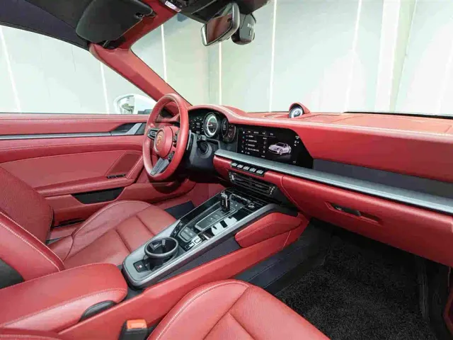 Porsche 911 — Фото автомобиля 14