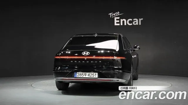 Hyundai Grandeur GN7 — Фото автомобиля 4