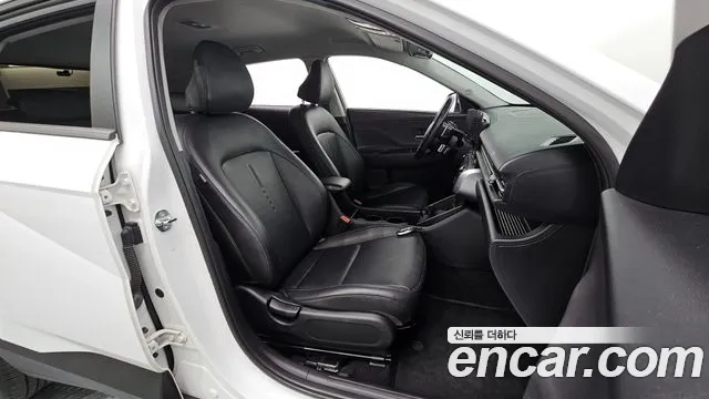 Hyundai Kona SX2 — Фото автомобиля 16
