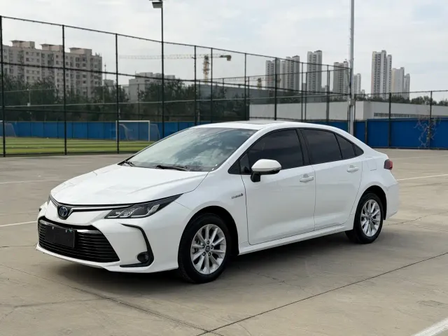 Фотография автомобиля — Toyota Corolla