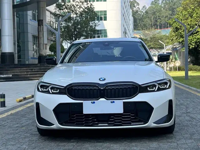 BMW 3 Series — Фото автомобиля 2