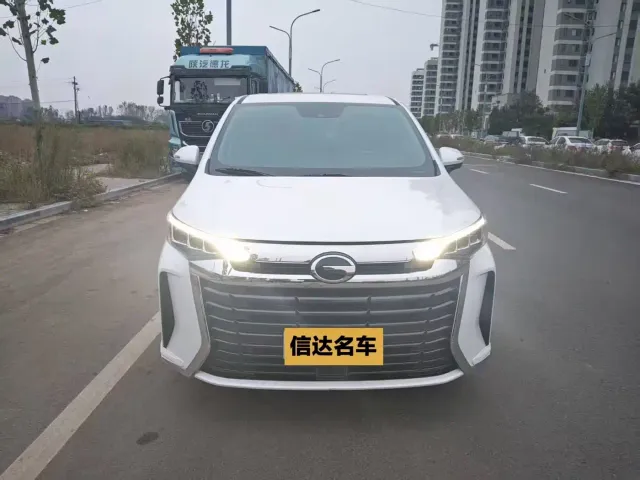 GAC Trumpchi M6 — Фото автомобиля 3