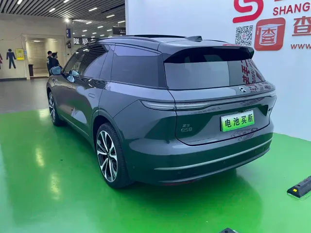 Nio ES8 — Фото автомобиля 19