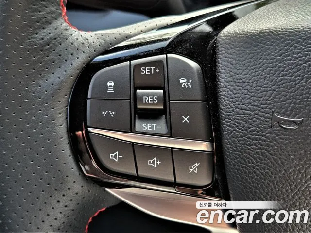 Ford Explorer Generation 6 — Фото автомобиля 15