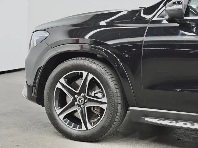 Mercedes-Benz GLE-Class — Фото автомобиля 20