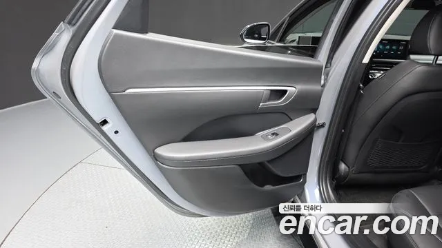 Hyundai Sonata Sonata Edge(DN8) 2.0 LPG(Для проката) — Фото автомобиля 24