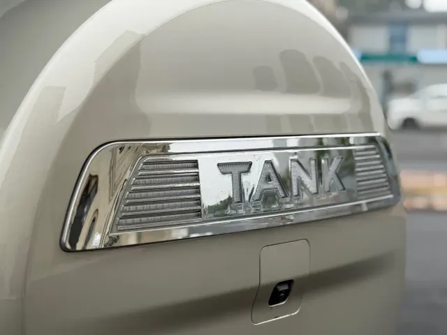 Tank 500 EV — Фото автомобиля 9
